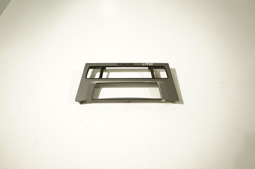 Glove box (5)