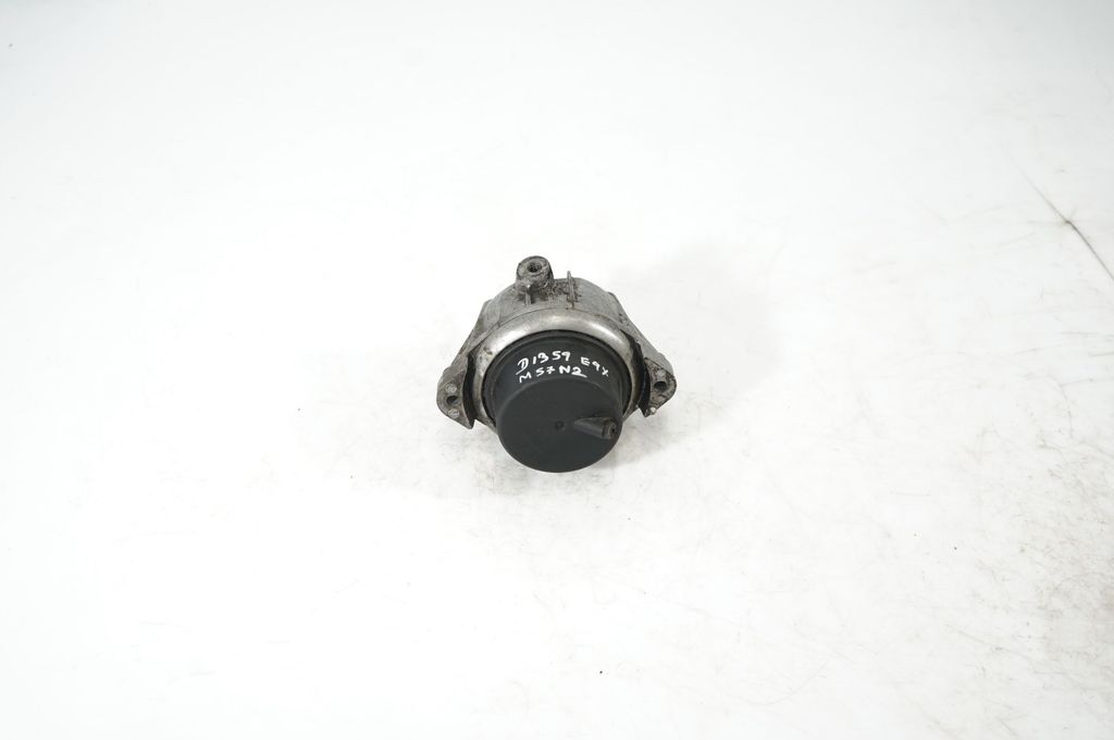 Engine mount bracket (3)