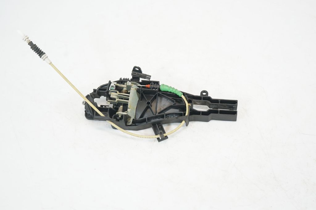 Front door coupe exterior handle/bracket (5)