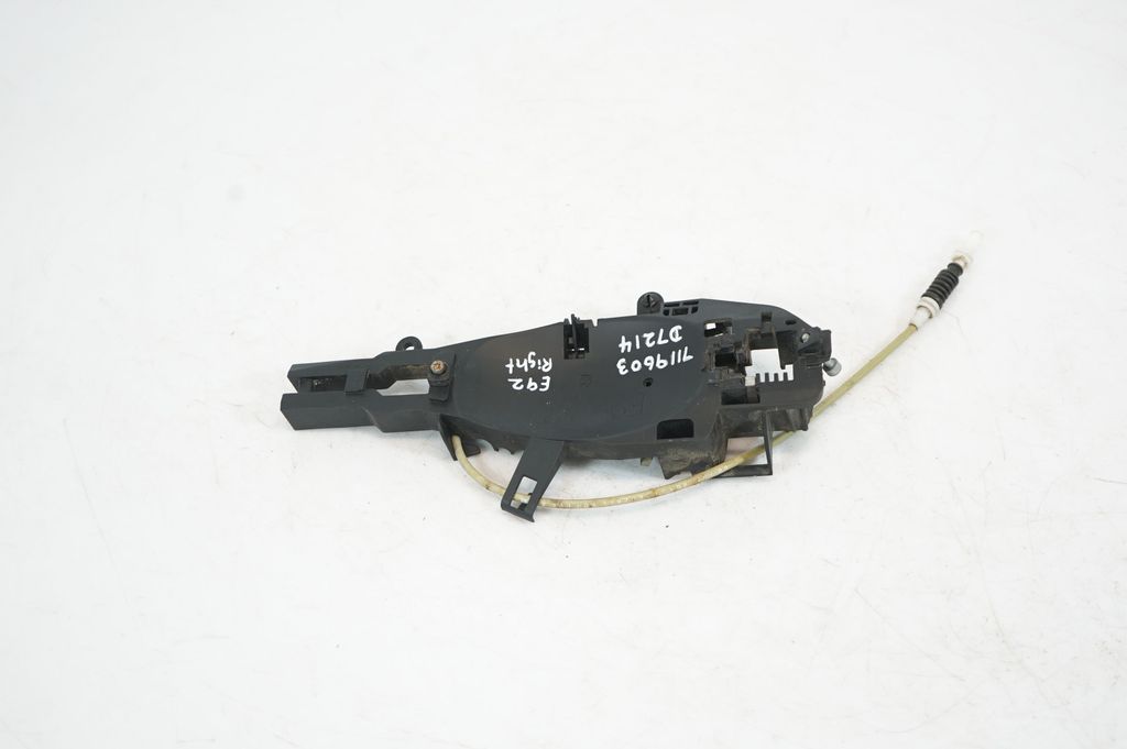 Front door coupe exterior handle/bracket (3)