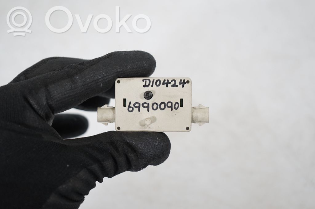 Aerial antenna amplifier (9)