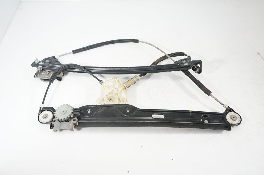 Front door window regulator with motor