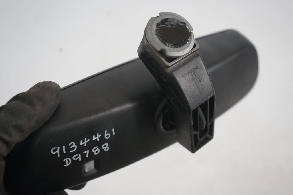 Rear view mirror (interior) (7)