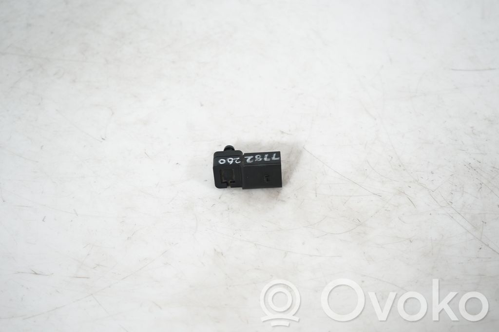 Air conditioning (A/C) compressor (pump) (3)