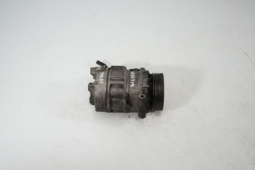 Air conditioning (A/C) compressor (pump) (4)