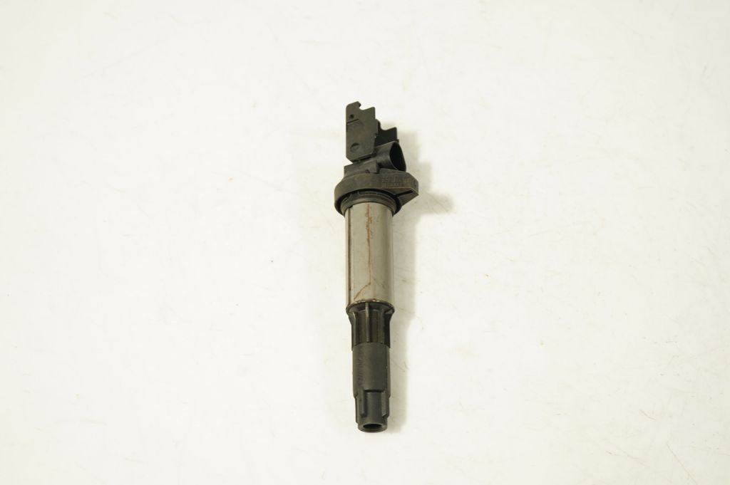 High voltage ignition coil