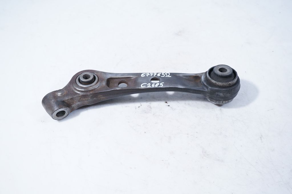 Front control arm (5)