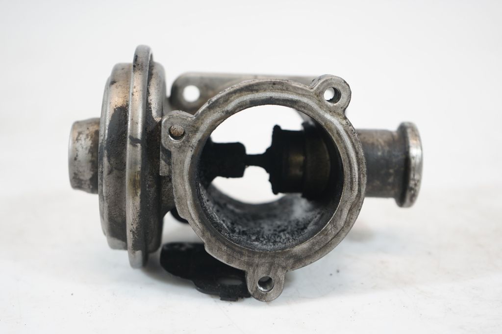 EGR valve (9)