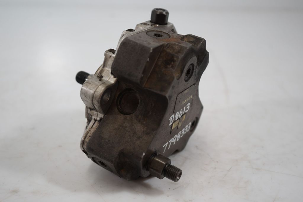 Fuel injection high pressure pump (7)