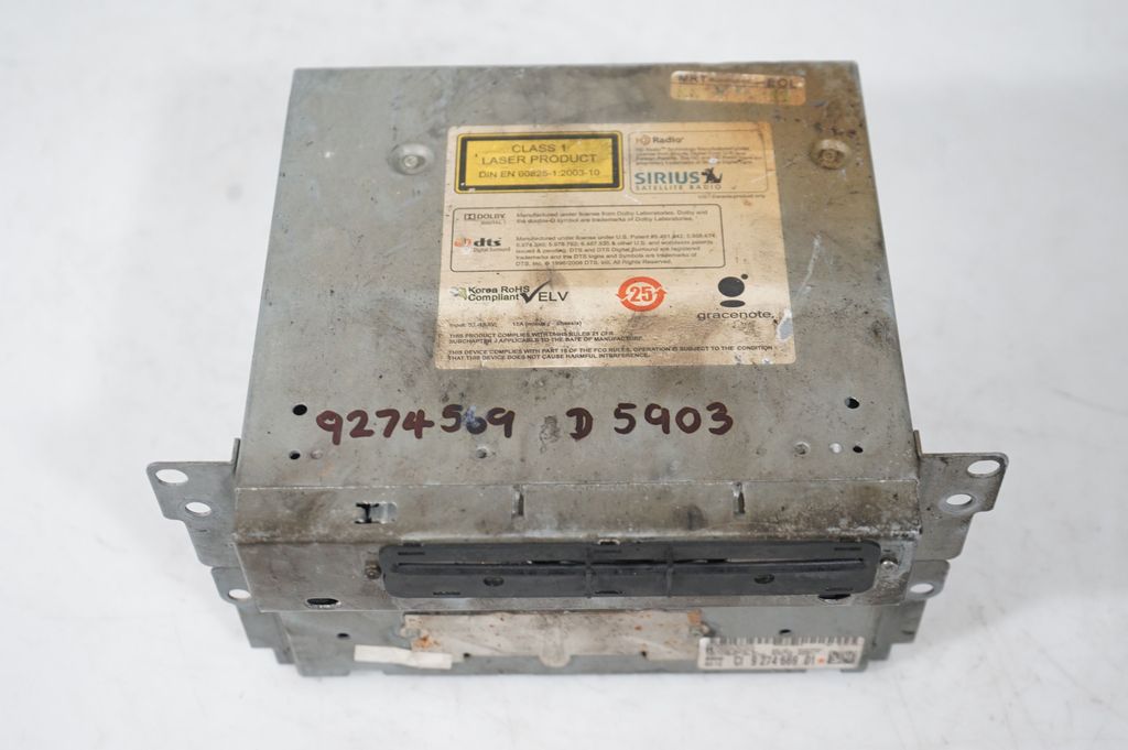 Radio/CD/DVD/GPS head unit (9)