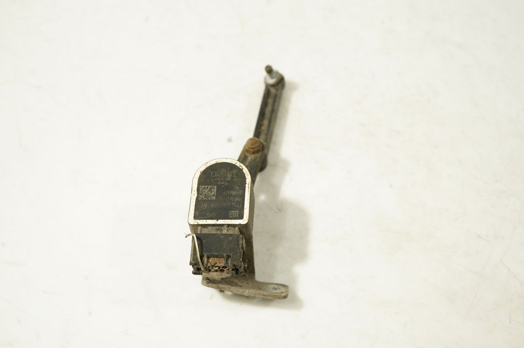 Accelerator throttle pedal