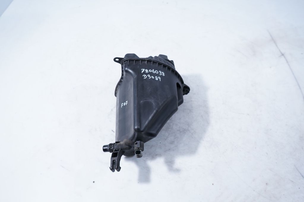 Coolant expansion tank/reservoir (5)