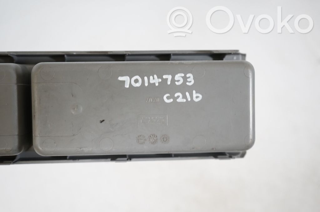 Glove box central console (9)