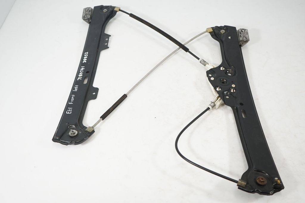 Front door window regulator with motor (4)