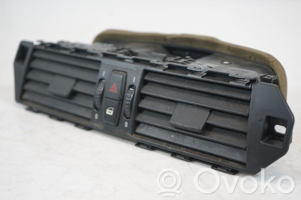 Dash center air vent grill (6)