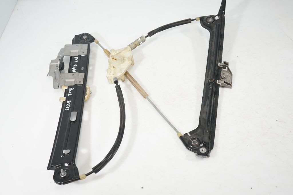 Front door window regulator with motor (2)