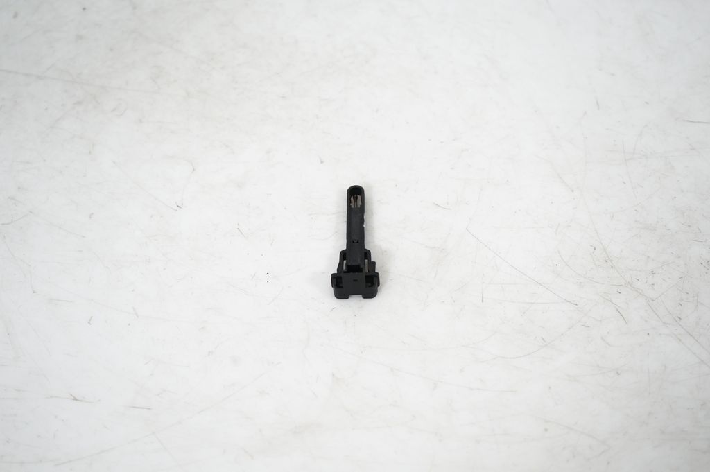 Interior temperature sensor (4)