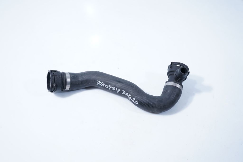Engine coolant pipe/hose (5)