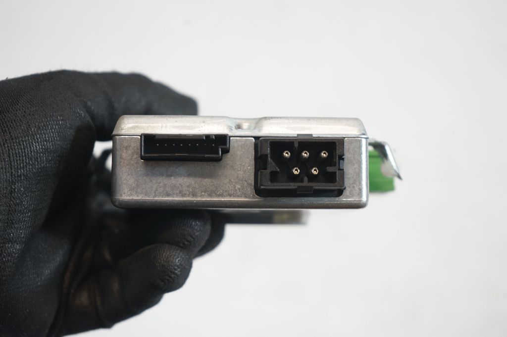 Door control unit/module (8)