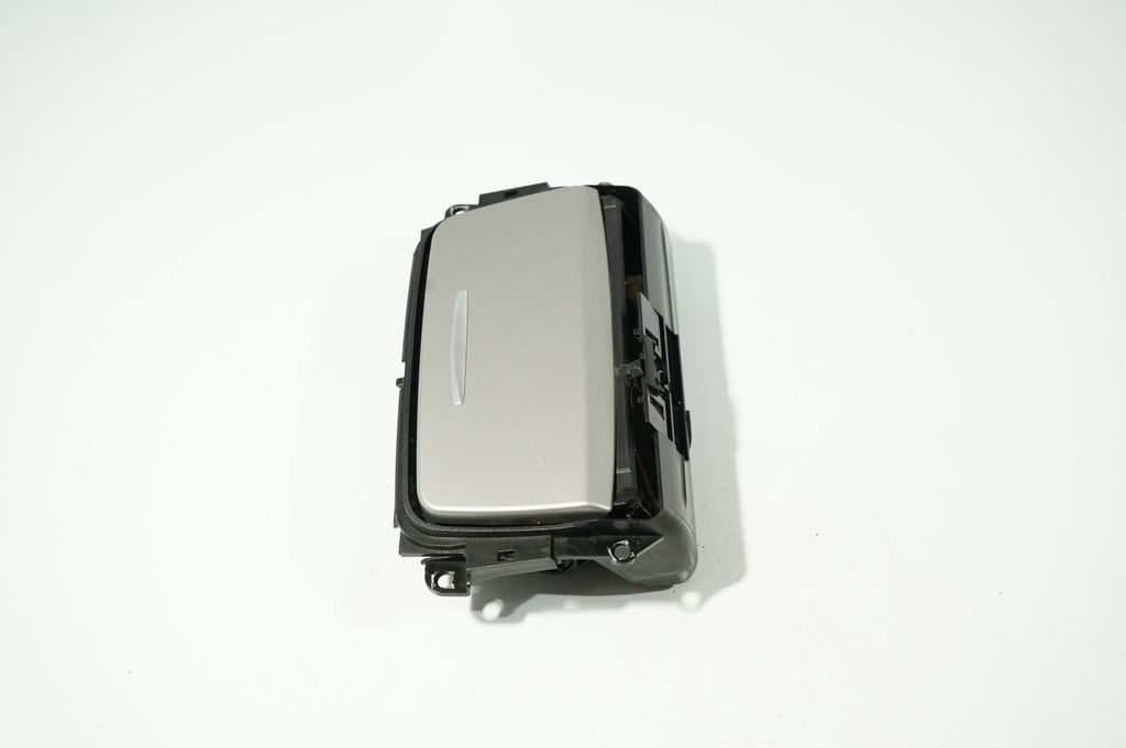 Dashboard glove box trim (2)