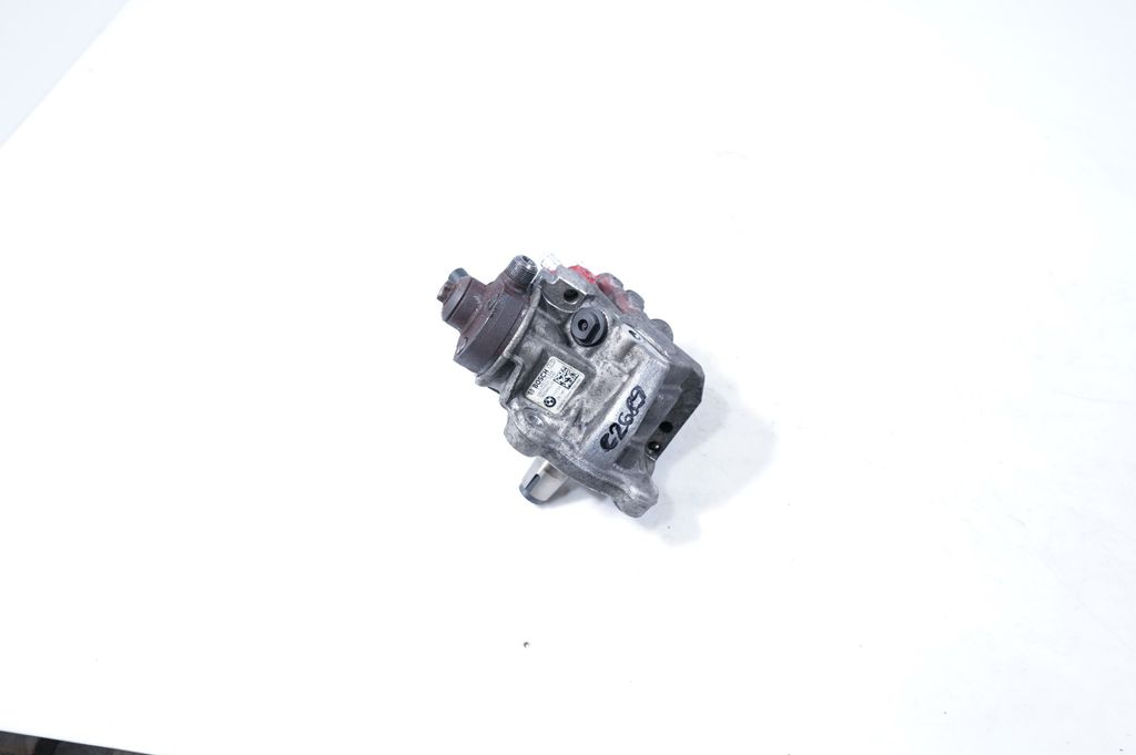 Fuel injector (4)