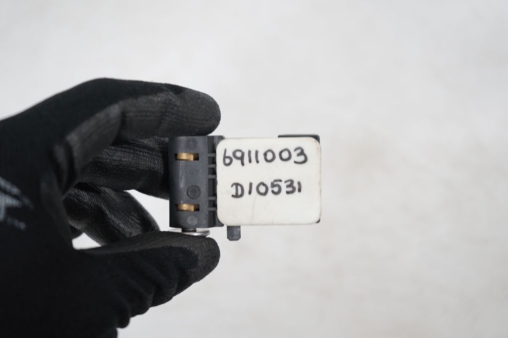 Airbag deployment crash/impact sensor (7)