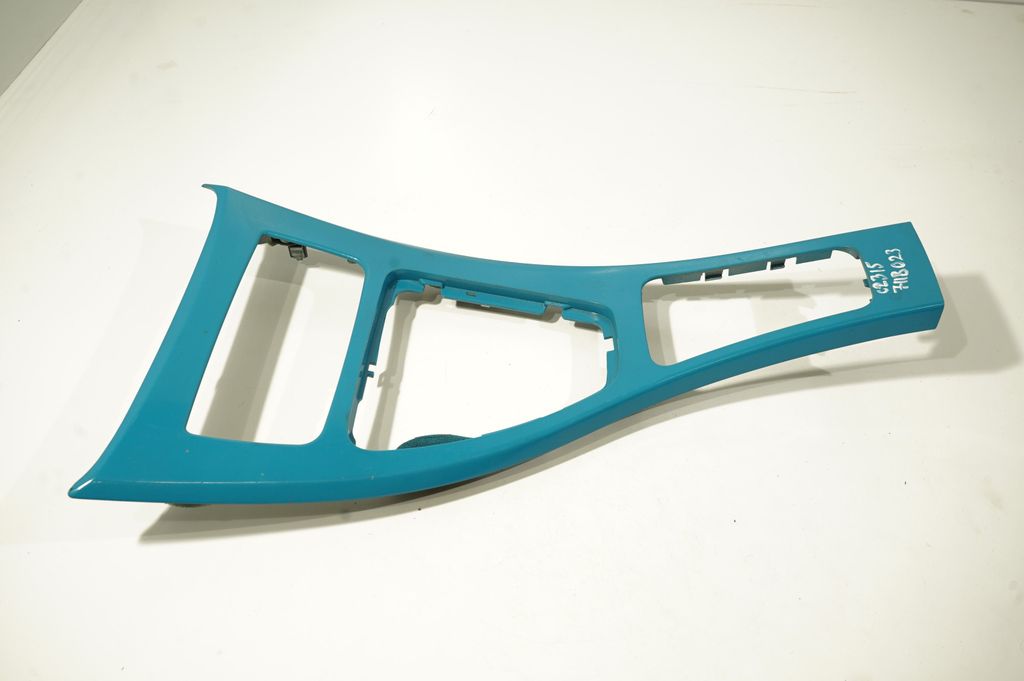 Gear shifter surround trim plastic (2)