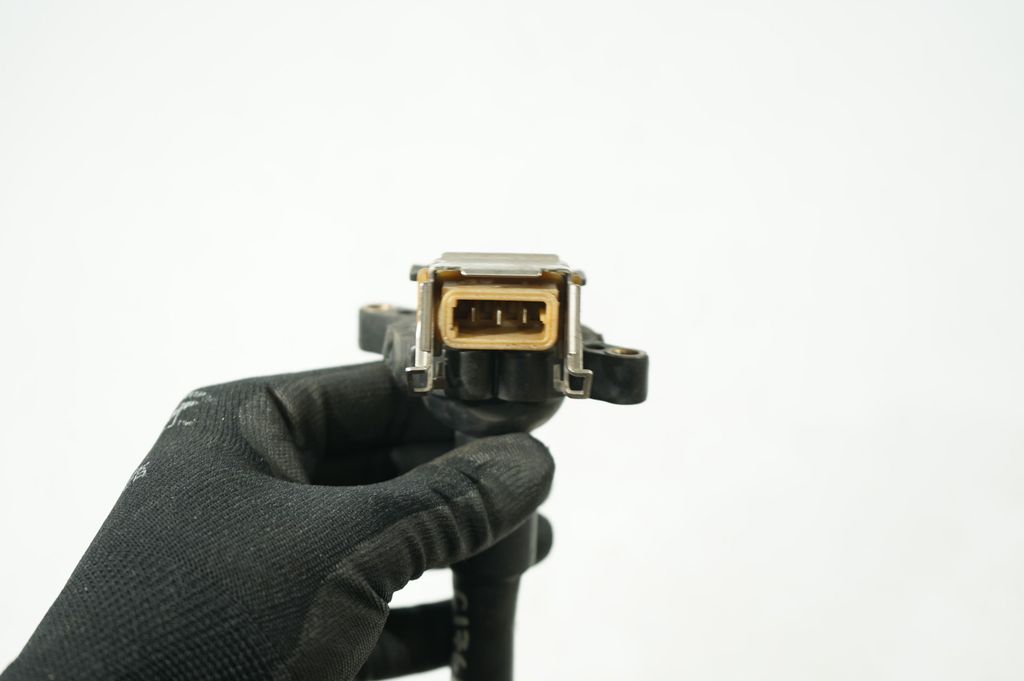 High voltage ignition coil (6)