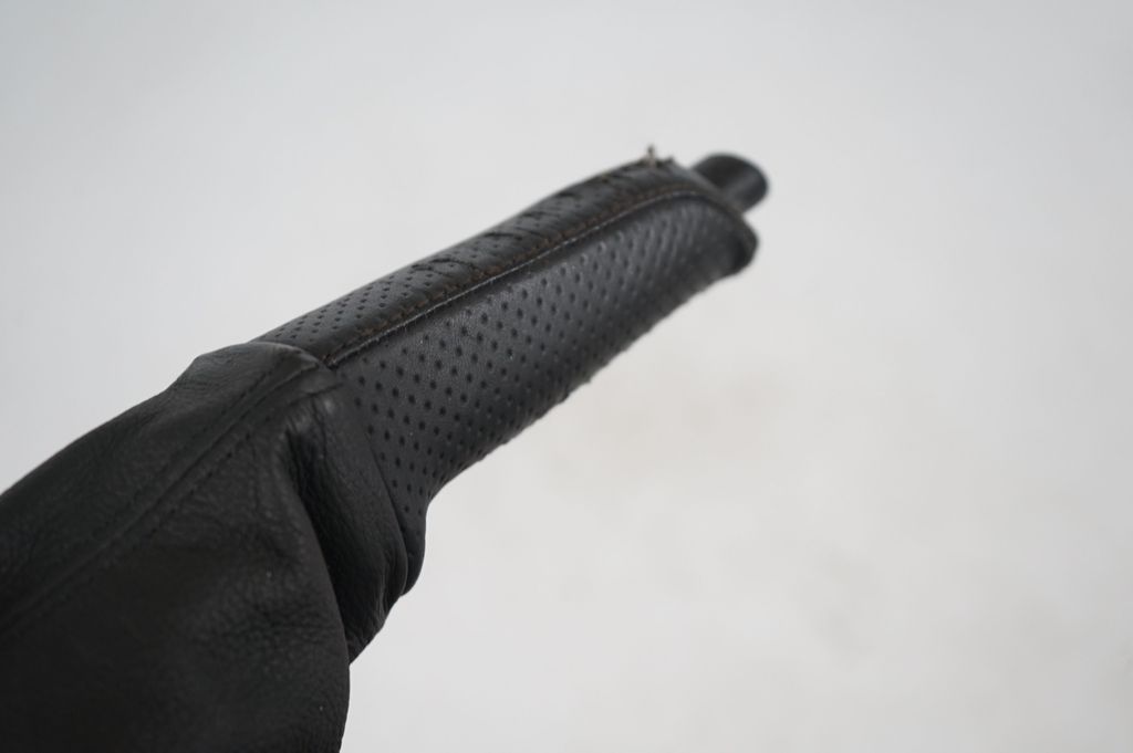 Handbrake/parking brake lever assembly (7)