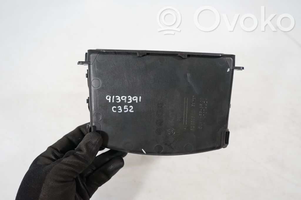 Glove box central console (7)