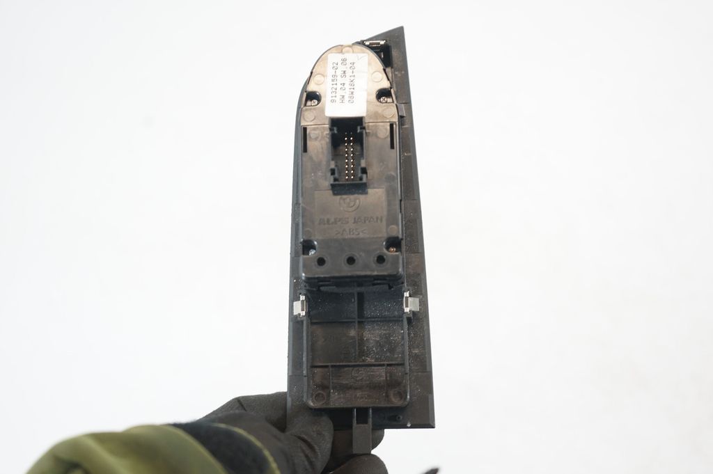 Side speaker trim/cover (6)