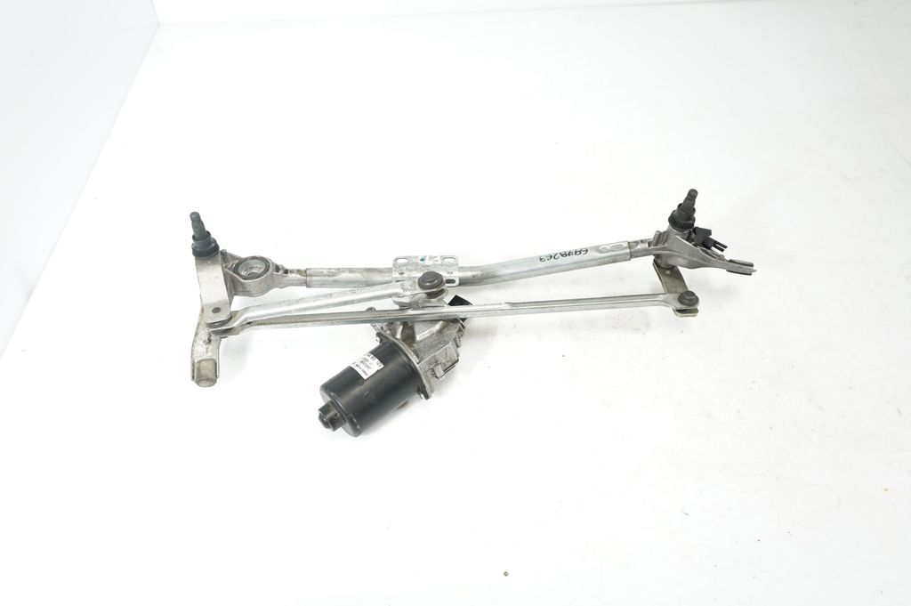 Front wiper linkage and motor (5)