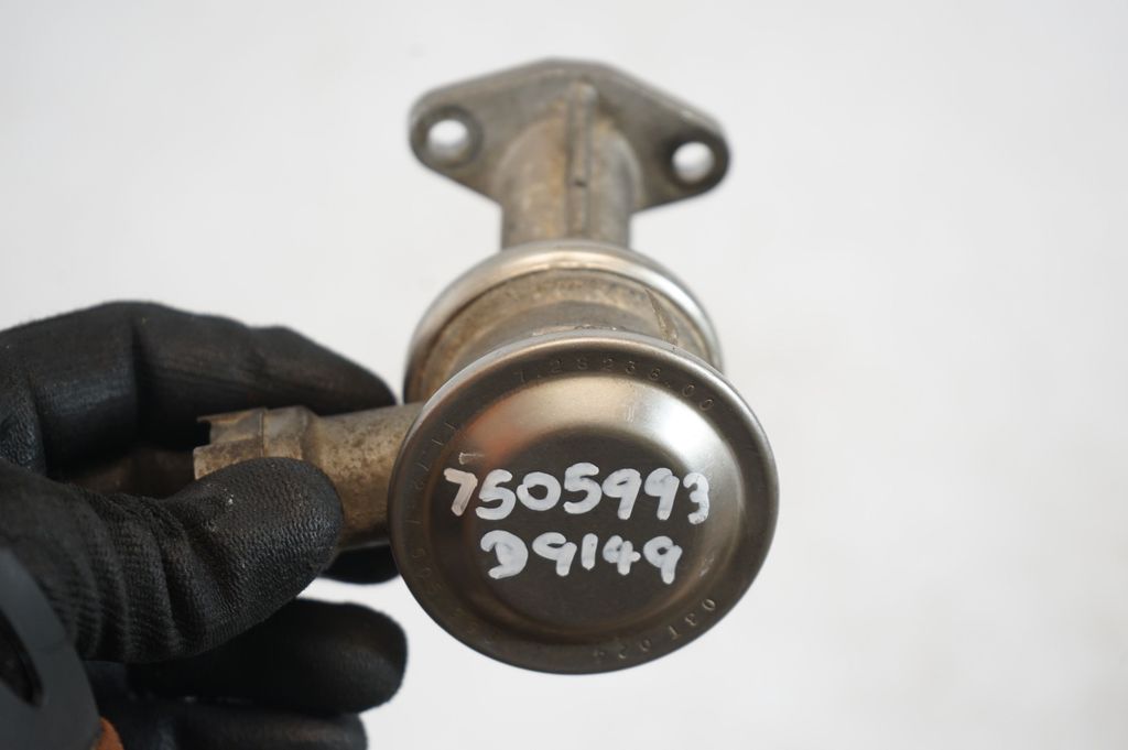 EGR valve (8)