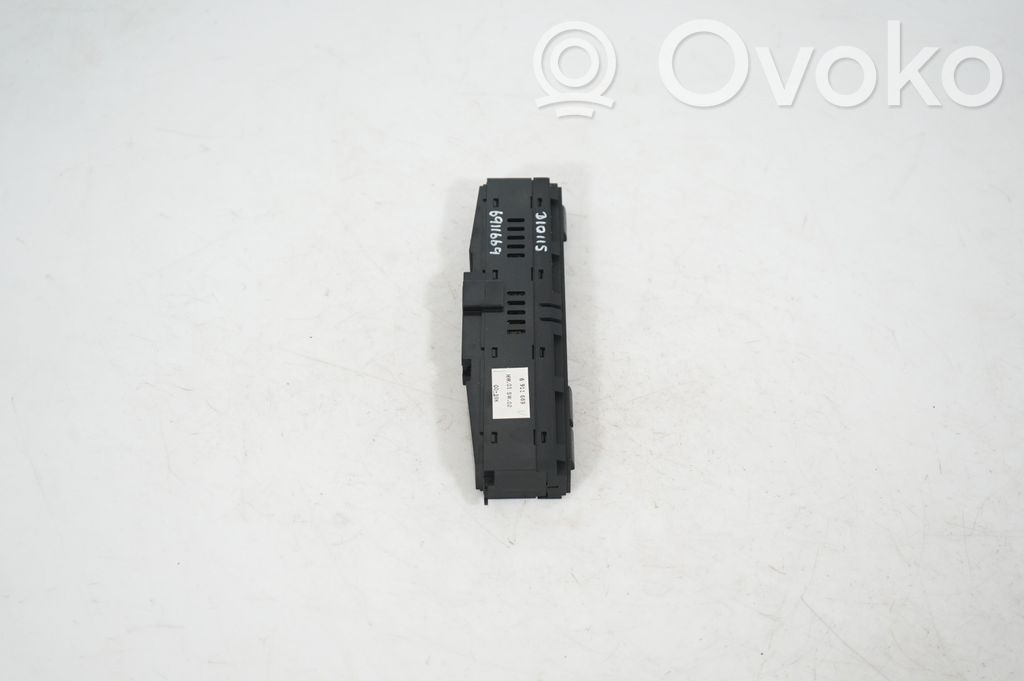 Seat heating switch (4)