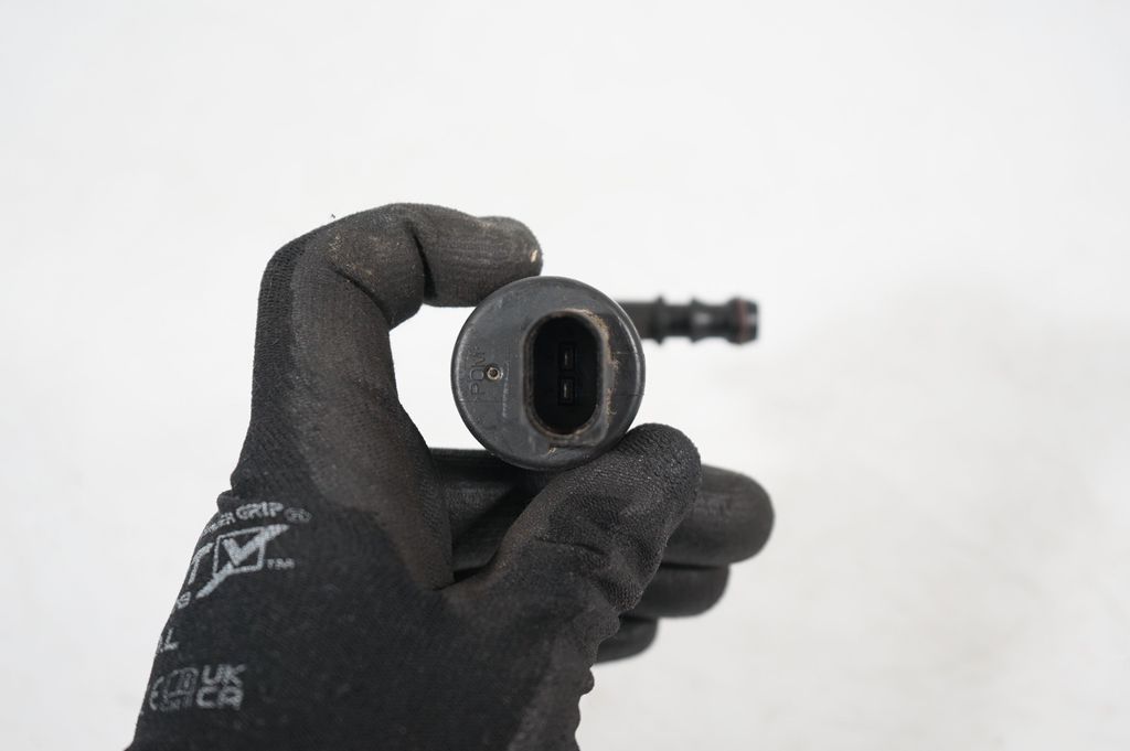 Headlight washer pump (6)