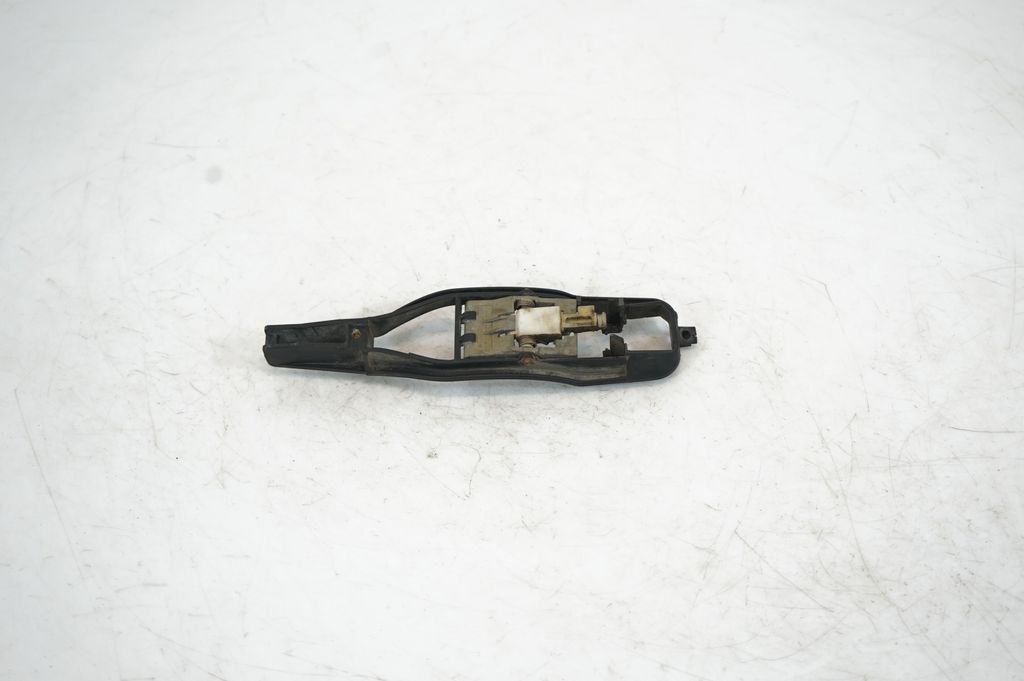 Front door exterior handle (5)