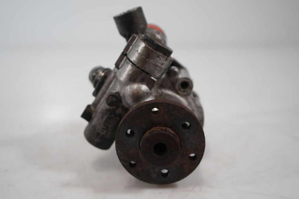 Power steering pump (8)