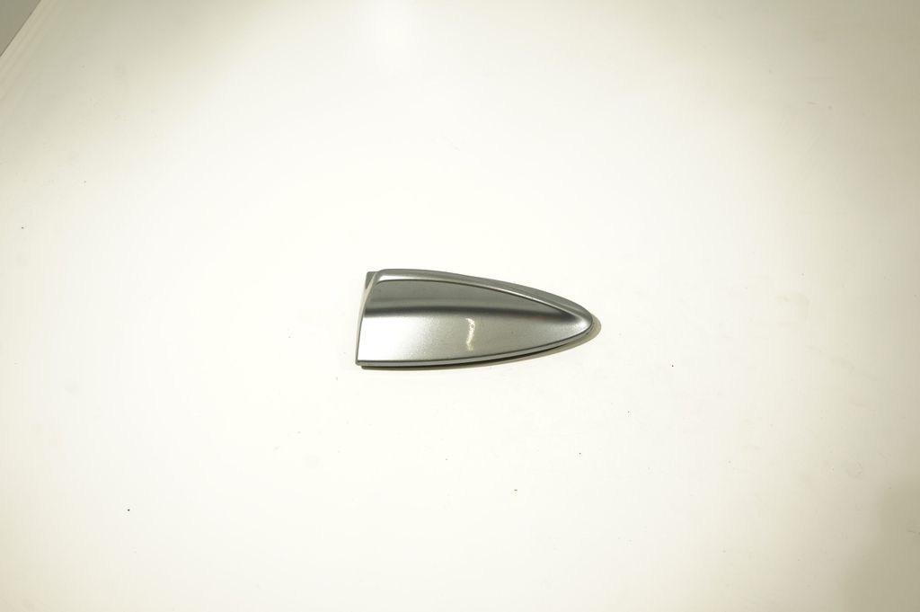 Roof (GPS) antenna cover (4)
