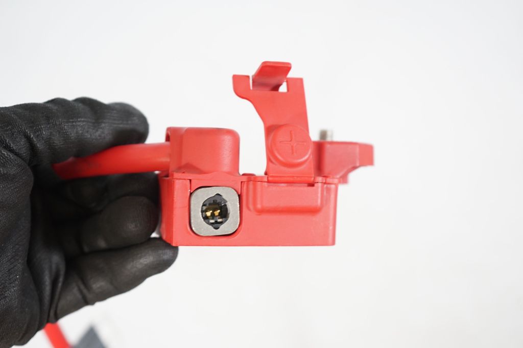 Positive cable (battery) (7)