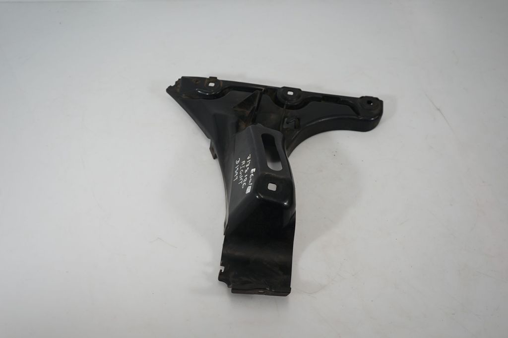 Rear bumper mounting bracket (5)