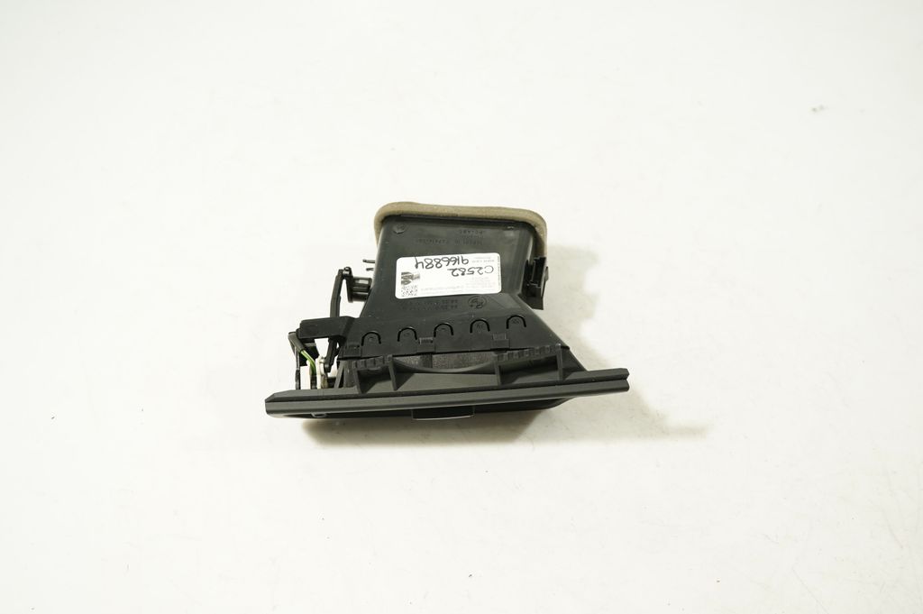 Dashboard side air vent grill/cover trim (6)
