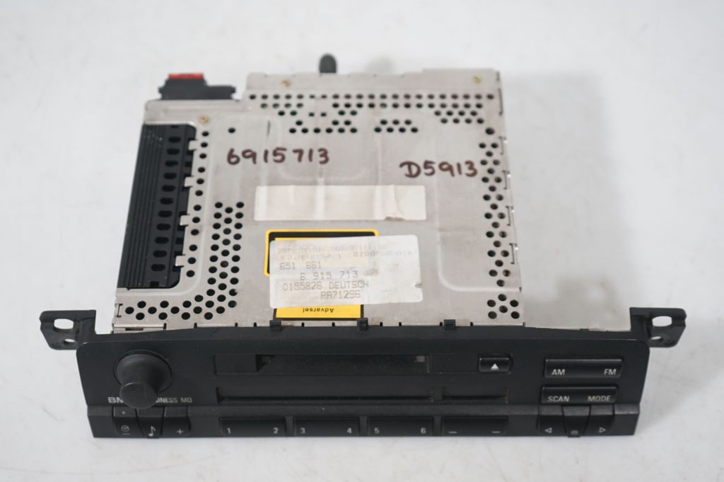 Radio/CD/DVD/GPS head unit (9)