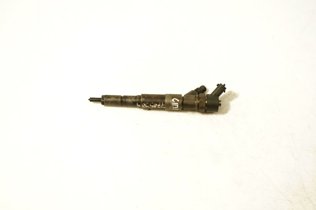 Fuel injector (4)