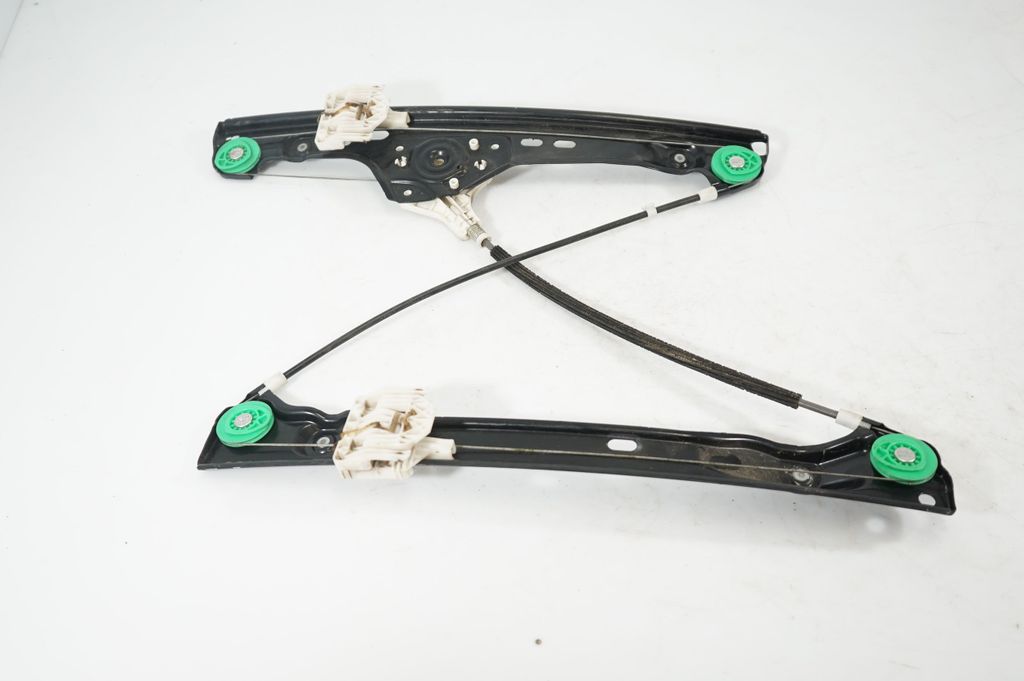 Front door window regulator with motor (5)