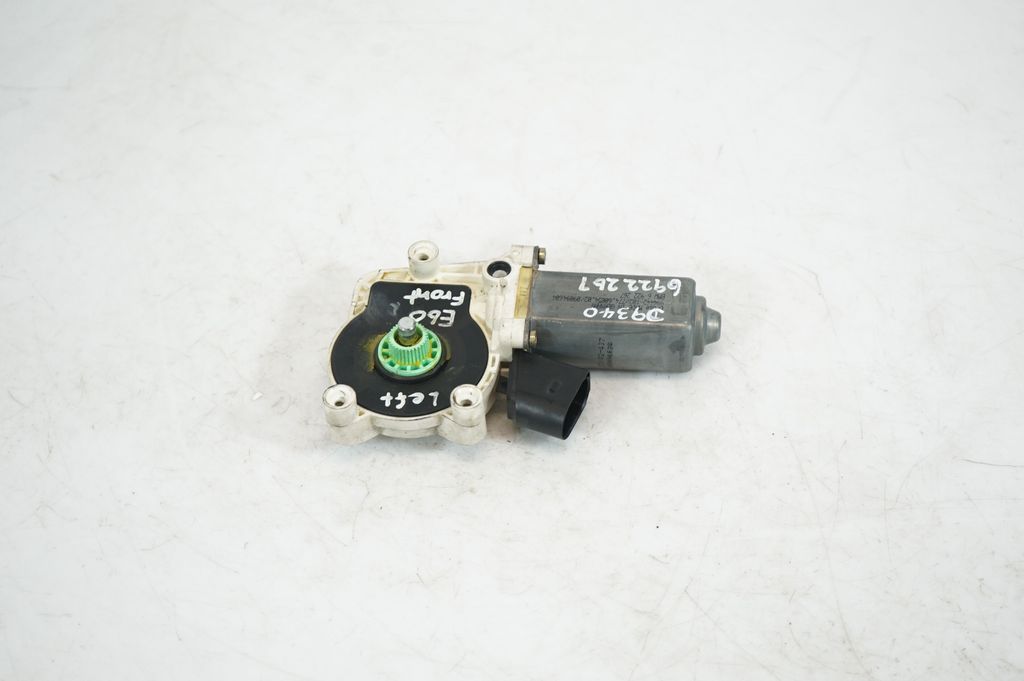 Front door window regulator motor (3)