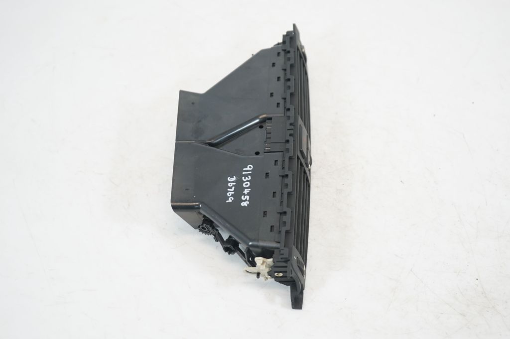 Dash center air vent grill (4)