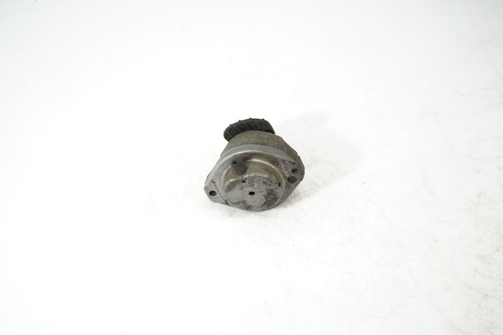 Engine mount bracket (3)