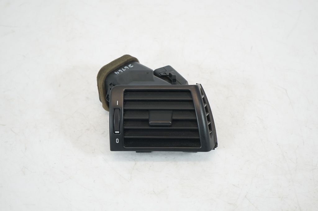 Dashboard side air vent grill/cover trim