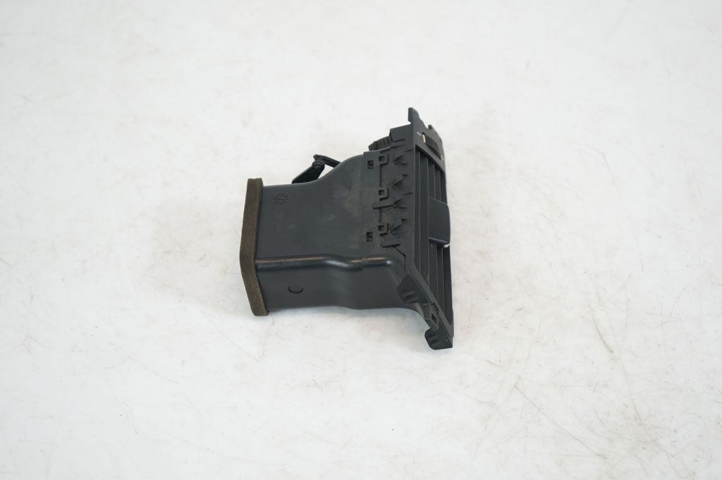 Dashboard side air vent grill/cover trim (4)