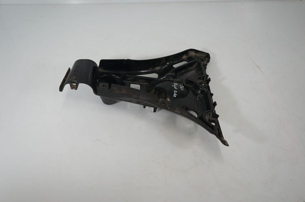 Rear bumper mounting bracket (2)